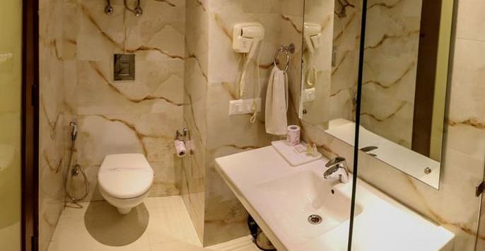 Fabhotel Red Leaf Mall Road Mussoorie Ngoại thất bức ảnh