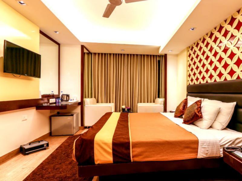 Fabhotel Red Leaf Mall Road Mussoorie Ngoại thất bức ảnh