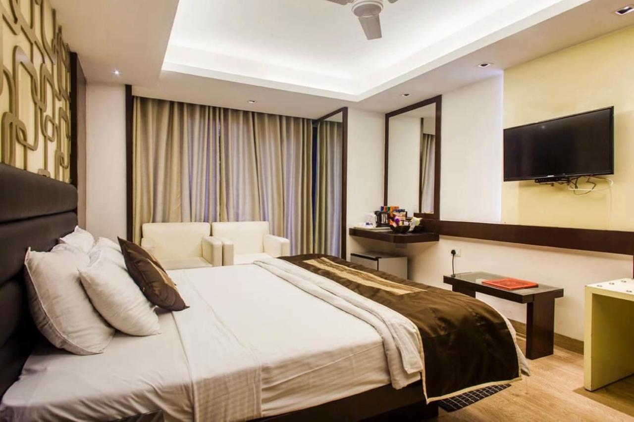 Fabhotel Red Leaf Mall Road Mussoorie Ngoại thất bức ảnh