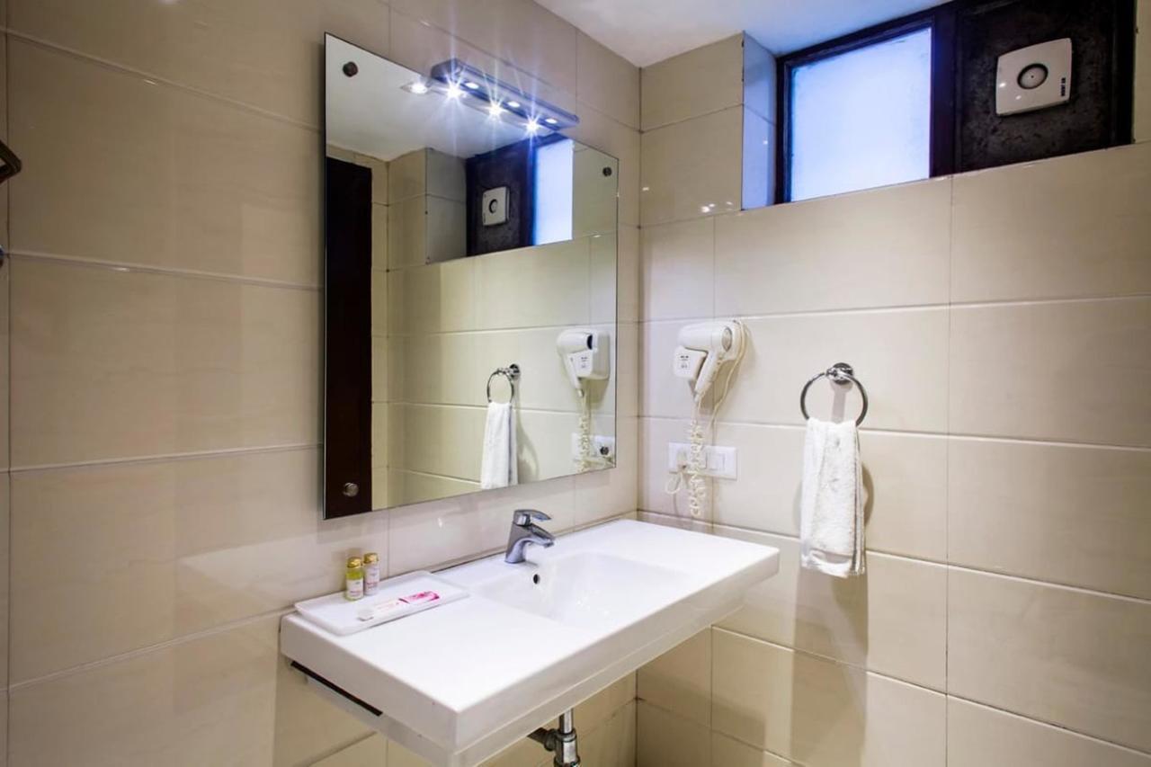 Fabhotel Red Leaf Mall Road Mussoorie Ngoại thất bức ảnh