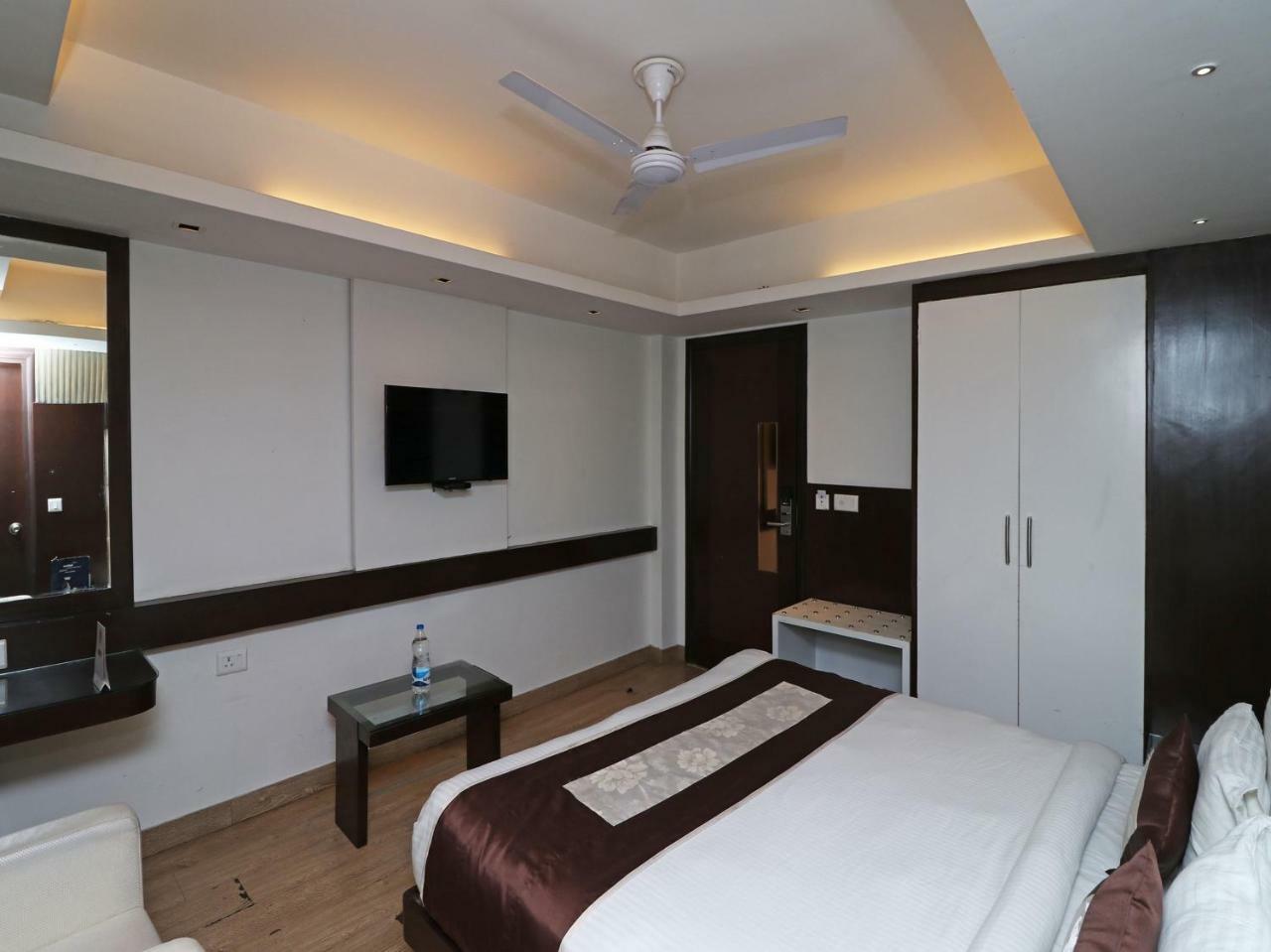 Fabhotel Red Leaf Mall Road Mussoorie Ngoại thất bức ảnh