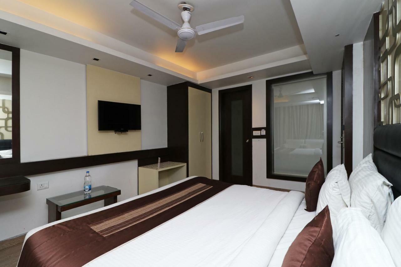 Fabhotel Red Leaf Mall Road Mussoorie Ngoại thất bức ảnh